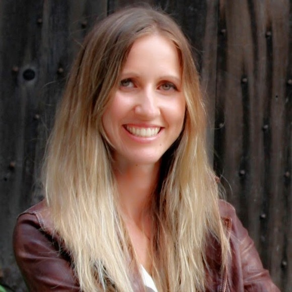 Meet your Posher, Jennifer - Picture 1 of 1